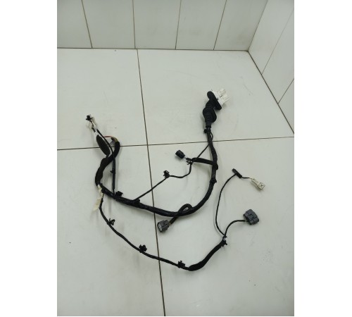 Электропроводка двери передняя левая
