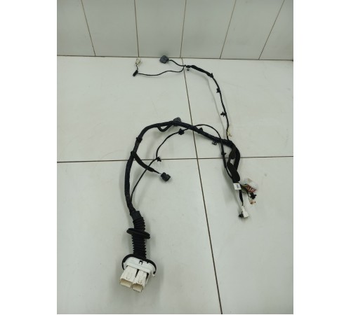 Электропроводка двери передняя левая
