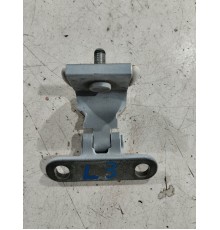 Петля крышки багажника(левая)