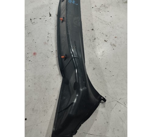 Обшивка стойки багажника левая