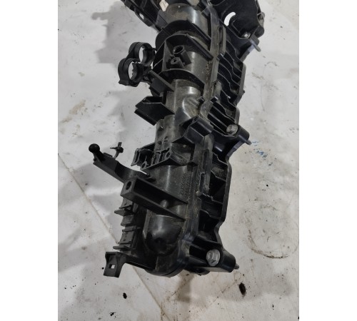 Коллектор впускной