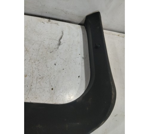 Обшивка крышки багажника(правый)