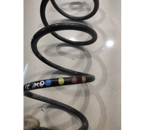 Пружина подвески (задняя, правая)