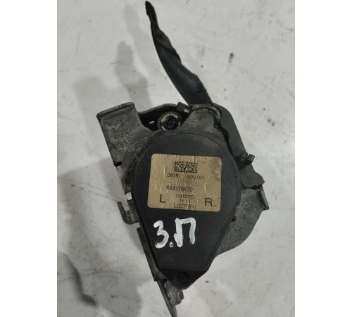 Ремень безопасности (задний правый)