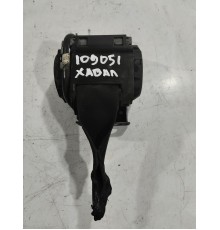 Ремень безопасности (задний правый) Ремень безопасности (задний правый)