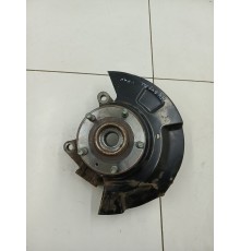 Кулак поворотный передний левый