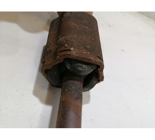 Привод передний левый, полуось