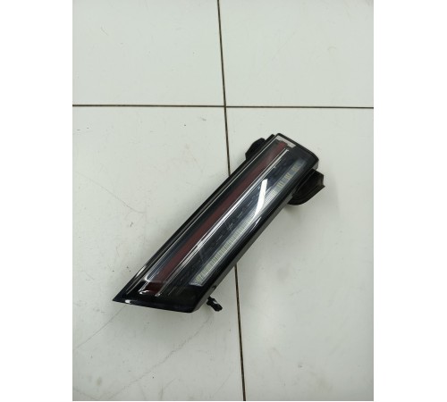 Фонарь задний правый внутренний