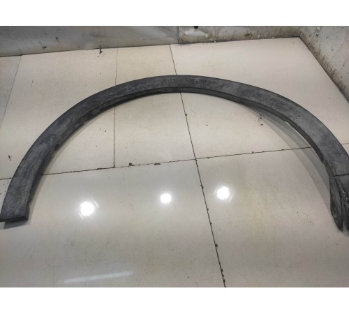 Накладка крыла (передняя, левая)