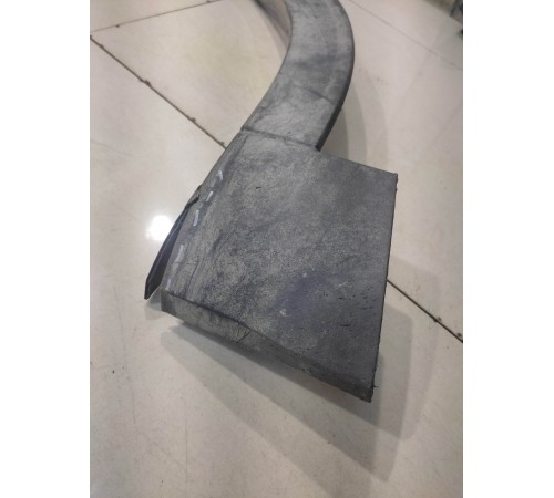 Накладка крыла (передняя, левая)