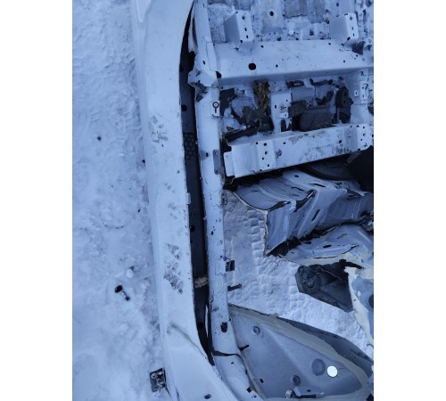 Порог со стойкой(правый)