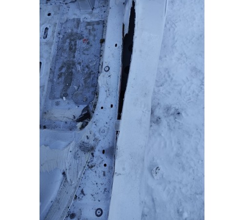 Порог со стойкой(правый)