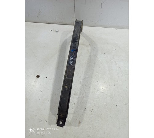 Крепление топливного бака левое