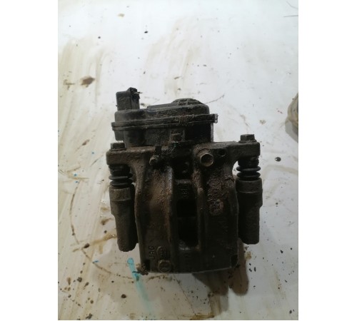 Суппорт задний правый