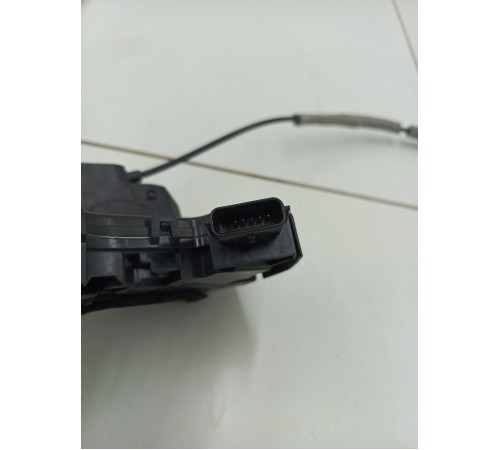 Замок двери передний правый