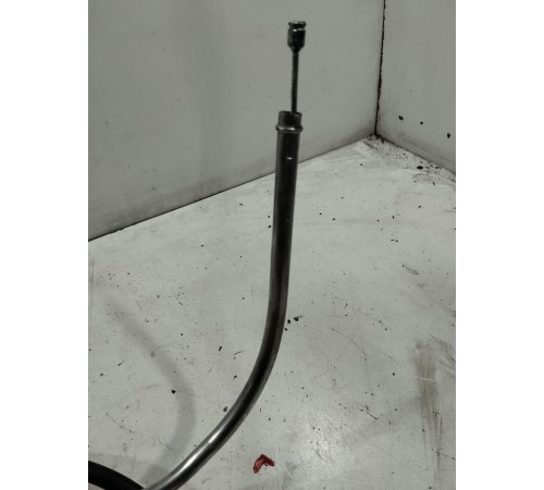 Трос стояночного тормоза правый