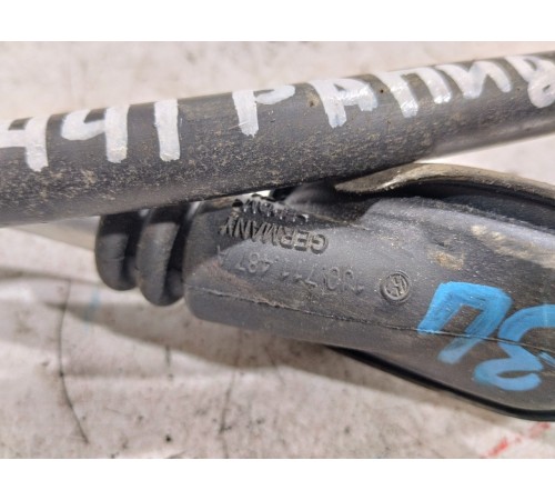 Трос стояночного тормоза правый