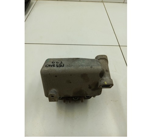 Опора двигателя правая