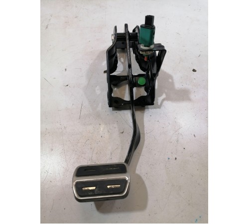 Педаль тормоза