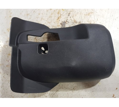 Кожух рулевой колонки нижний