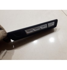 Панель управления сиденьем (передняя правая)