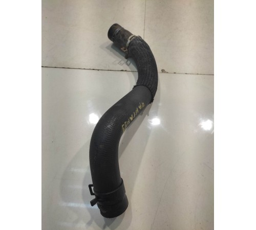 Патрубок системы охлаждения