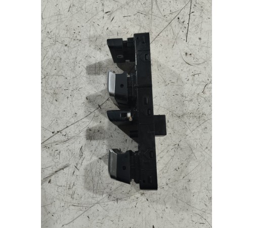 Блок управления стеклоподъемниками передний левый