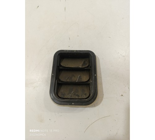 Вентиляционный клапан багажника