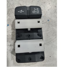 Блок кнопок (панель) управления задней шторкой