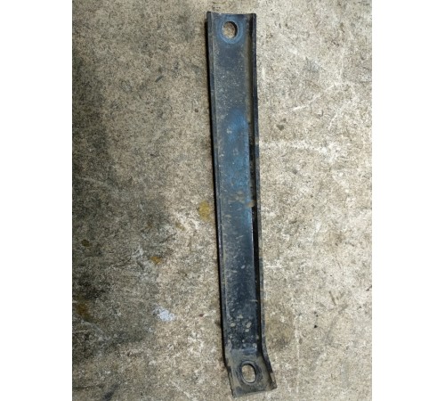 Кронштейн впускного коллектора стредний