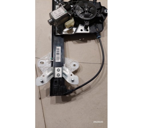 Стеклоподъемник (задний левый) в сборе с моторчиком