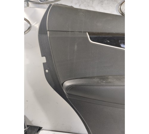 Обшивка двери задняя левая