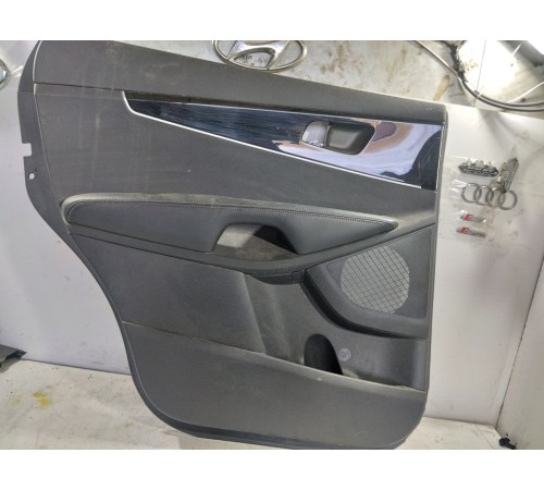 Обшивка двери задняя левая