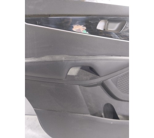 Обшивка двери задняя левая