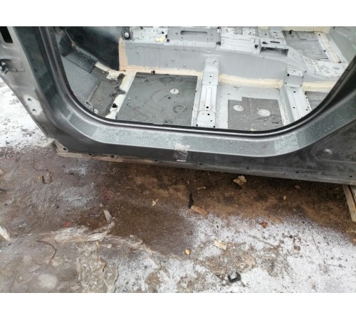 Порог со стойкой левый