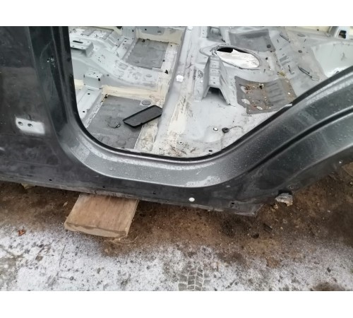 Порог со стойкой левый