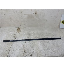 Молдинг двери стекла задней правой наружний