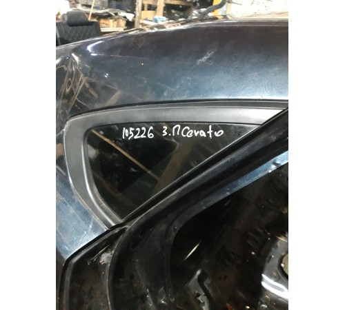 Глухое стекло(заднее правое)