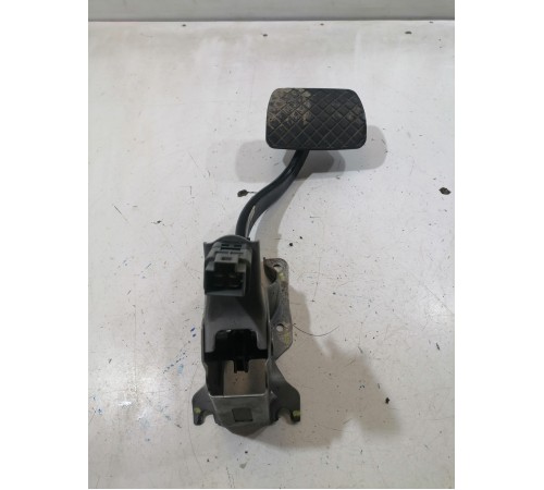 Педаль тормоза