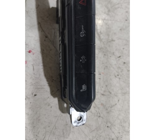 Блок кнопок многофункциональных центральной консоли