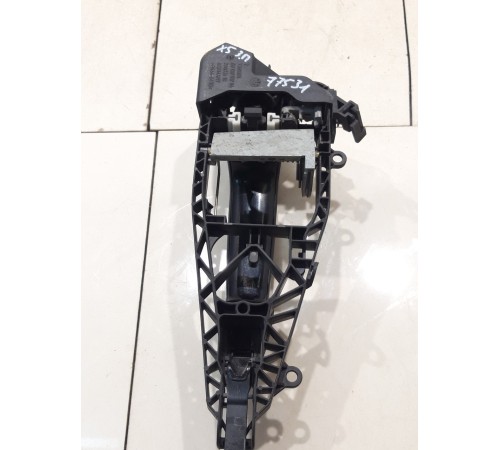 Ручка двери (задняя, правая, внешняя)