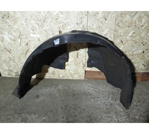 Подкрылок локер передний левый