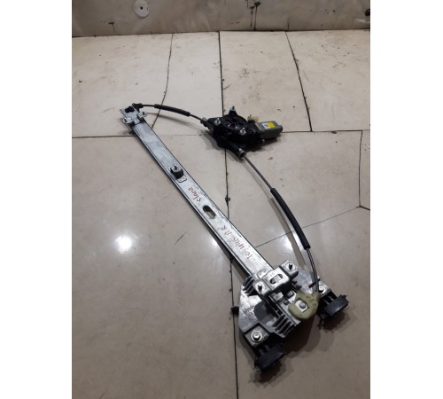 Стеклоподъемник (передний правый)