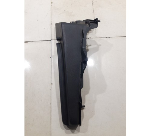 Держатель задней полки (правый)