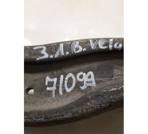 Рычаг подвески (задний, левый, верхний)