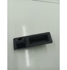 Кнопка открывания багажника