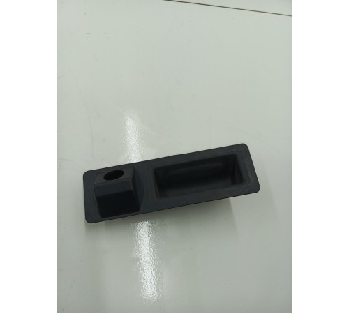 Кнопка открывания багажника