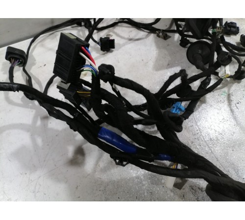 Электропроводка двери передняя правая