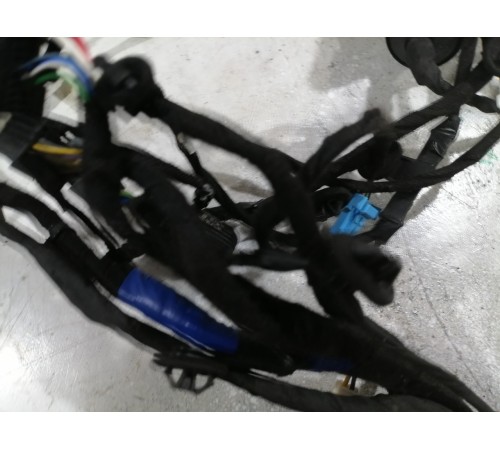 Электропроводка двери передняя правая