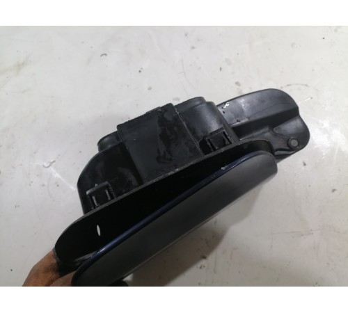 Лючок бензобака с крышкой